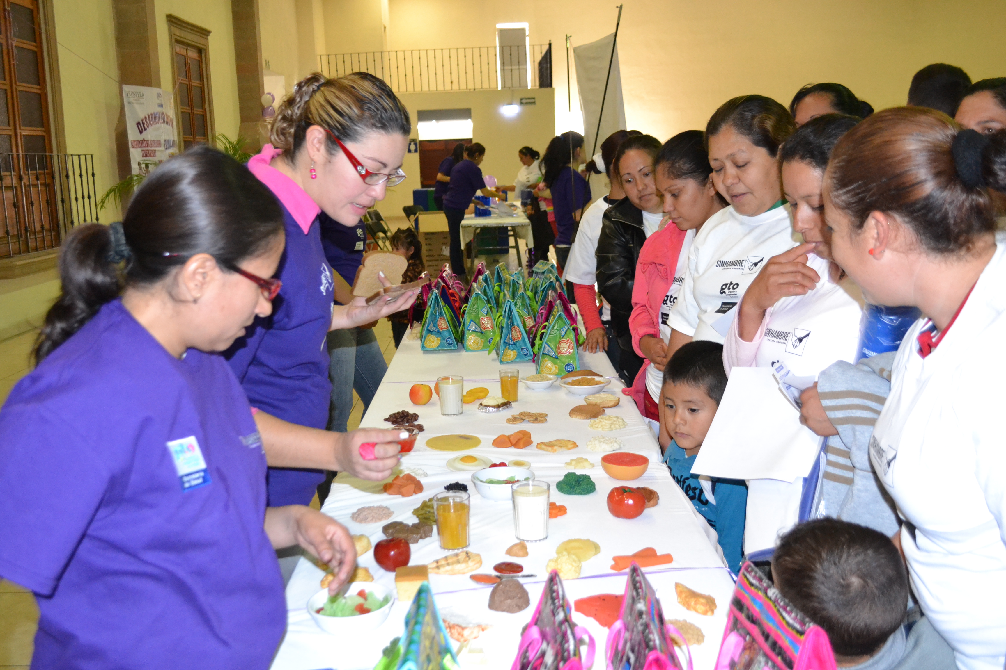 SSG trabaja  con la Cruzada Nacional contra el Hambre impulsando acciones preventivas en salud.