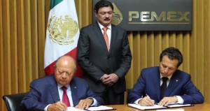 Firma-Deschamps-Lozoya-Pemex