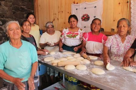 Sagarpa abre ventanilla para apoyos a proyectos productivos de mujeres.