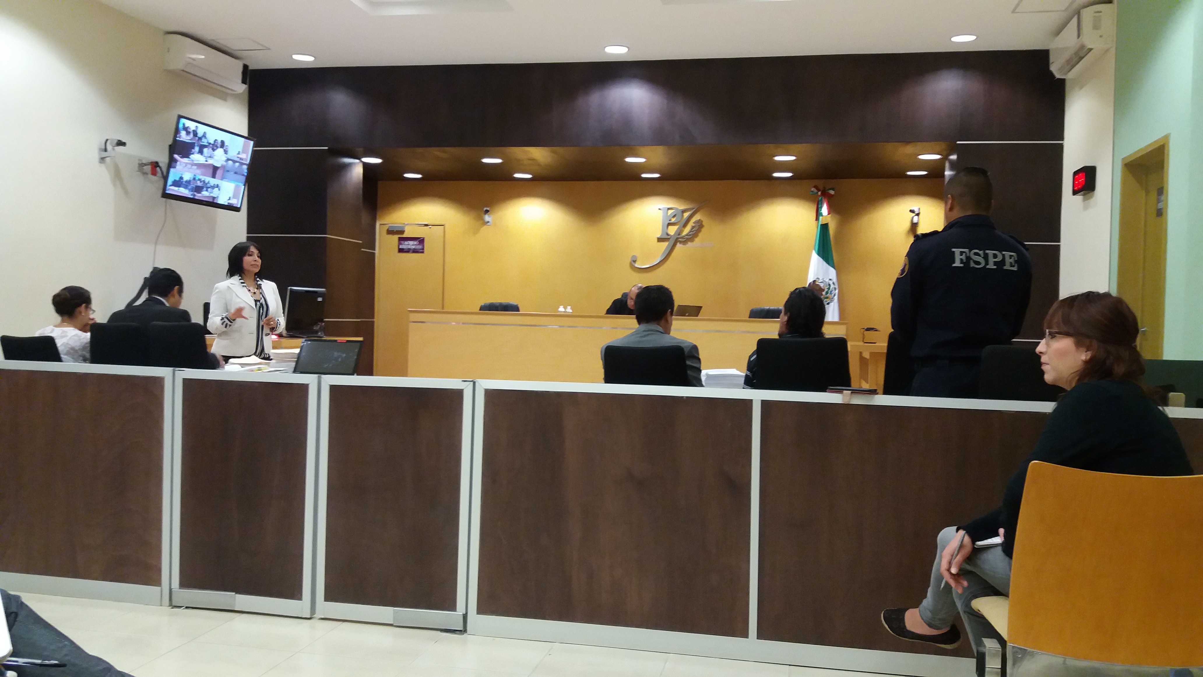 ACUSAN A EX ALCALDE POR ATAQUE