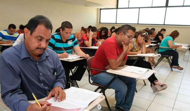 12 mil 882 docentes listos para incorporarse a escuelas en Chiapas, Guerrero, Michoacán y Oaxaca: SEP