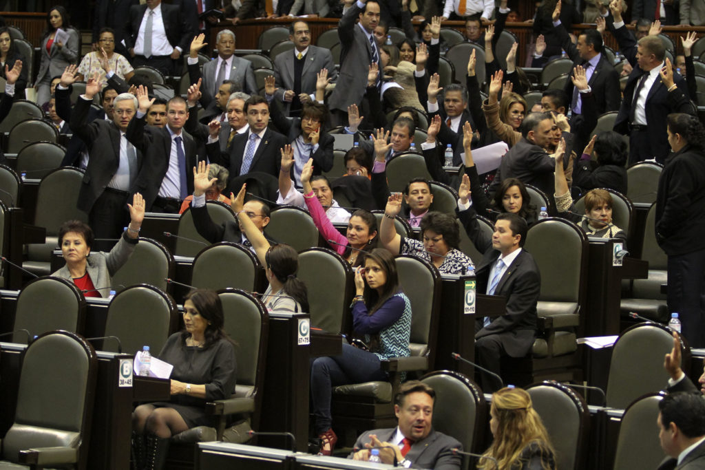 21213014. México, D.F.- La Ley Orgánica de la Administración Pública Federal, fue aprobada en la Cámara de Diputados. NOTIMEX/FOTO/JORGE GONZALEZ/JGN/POL/