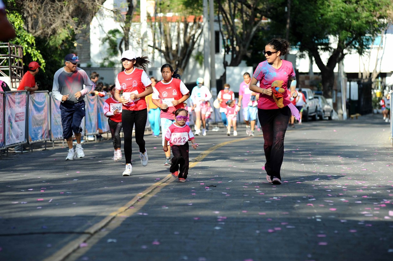 Corren Contra la Violencia hacia la Mujer en Guanajuato Capital.