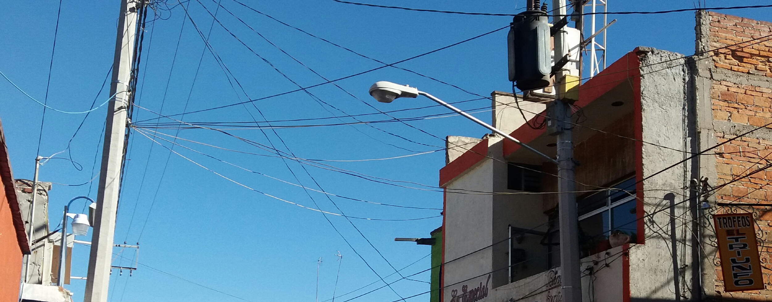 PREOCUPA A HABITANTES DE CALLE MATAMOROS QUE INCREMENTE INSEGURIDAD POR FALTA DE ALUMBRADO PÚBLICO