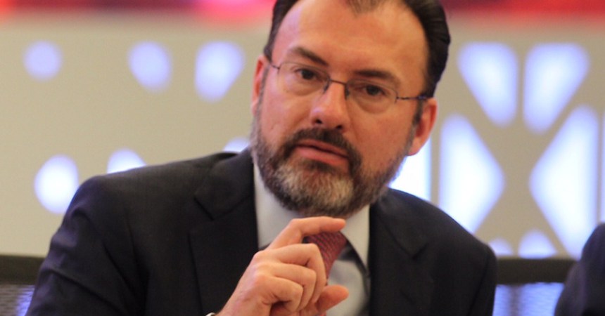 70105153. México, 5 Ene 2017 (Notimex-Cortesía).- El secretario de Relaciones Exteriores, Luis Videgaray, encabezó las reuniones regionales de embajadores y cónsules de México en Europa y América del Norte. NOTIMEX/FOTO/CORTESÍA/COR/POL/