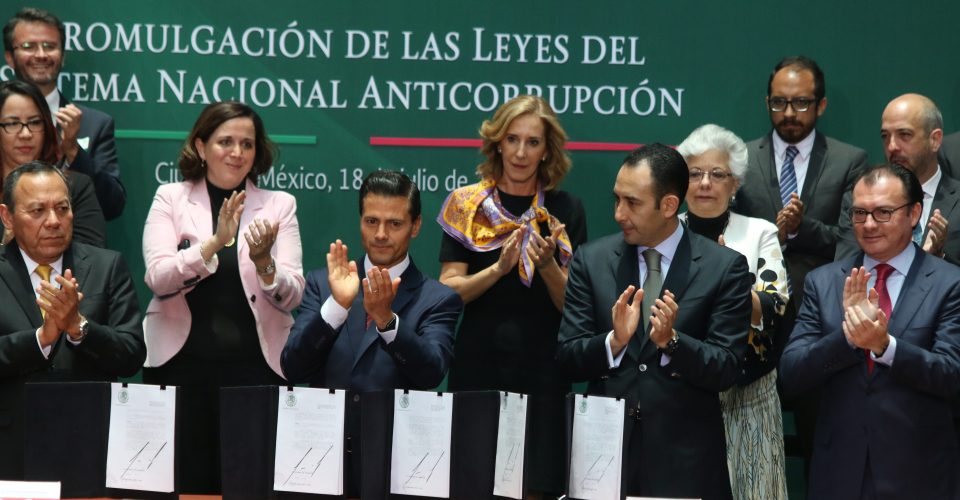 presidencia_promulgacion_ley_anticorrupcion1-jpg-e1488310919768-960x500