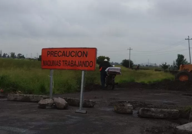 EXIGEN AL GOBIERNO AVANCE EN OBRA DEL CAMINO A CÁRDENAS