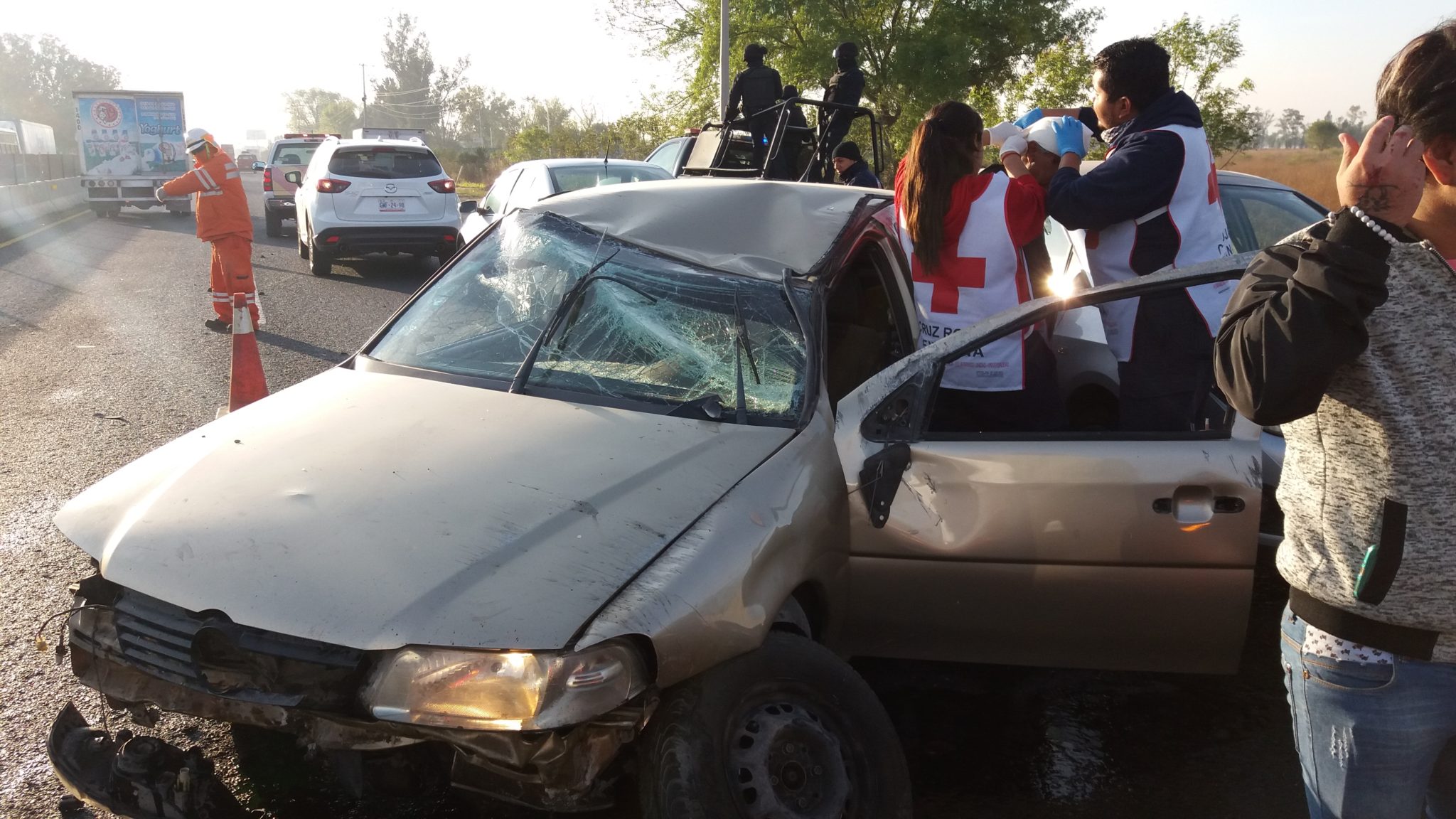 CHOQUE EN LA CARRETERA LIBRE IRAPUATO- SALAMANCA, DEJA COMO SALDO UN LESIONADO