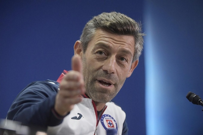 A pesar de resultados, Caixinha se siente firme en Cruz Azul