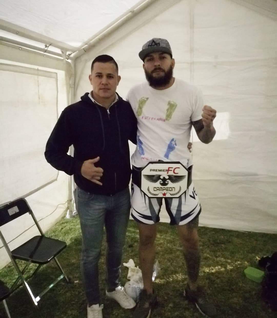 Y LO VOLVIÓ HACER ESTEBAN » EL OJOS» NEGRETE