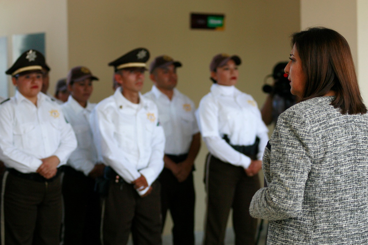 ALCALDESA BEATRIZ HERNÁNDEZ MANTIENE CERCANÍA CON AGENTES  VIALES