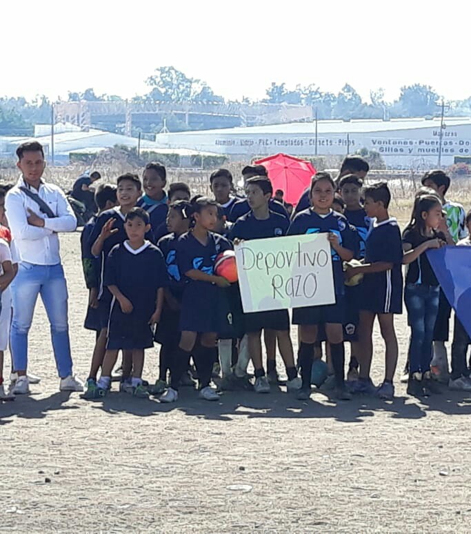 VIVEN PEQUEÑOS LA MAGIA DEL FÚTBOL.