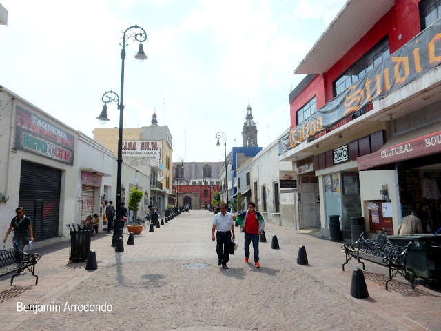 #Tiemposquenovolverán ¡ASÍ ERA LA CALLE REVOLUCIÓN EN 1950!