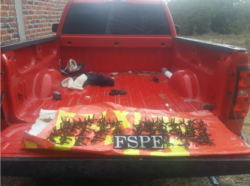 ASEGURAN CAMIONETA ROBADA CON 103 PINCHALLANTAS EN VILLAGRÁN.