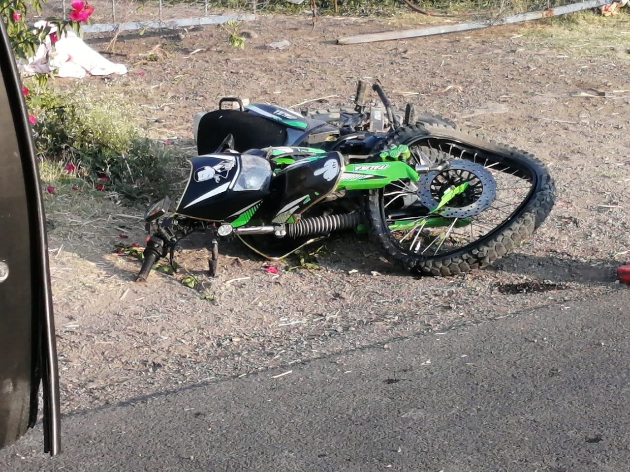 FATAL ACCIDENTE; JOVEN PIERDE LA VIDA TRAS DERRAPAR EN SU MOTOCICLETA ...