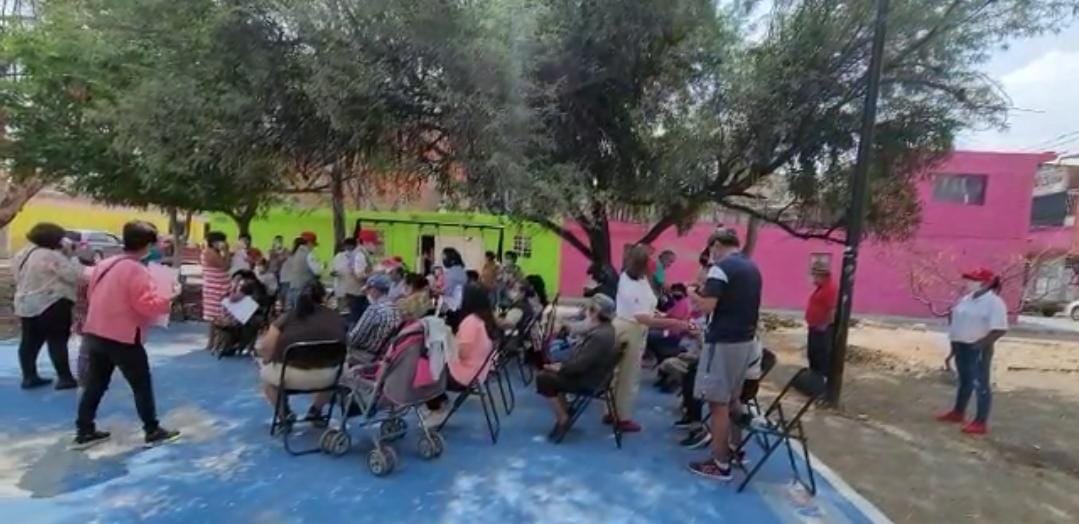 SALMANTINOS RECHAZAN PROPUESTAS DE BEATRIZ HERNÁNDEZ EN LA COLONIA LOS PINOS.