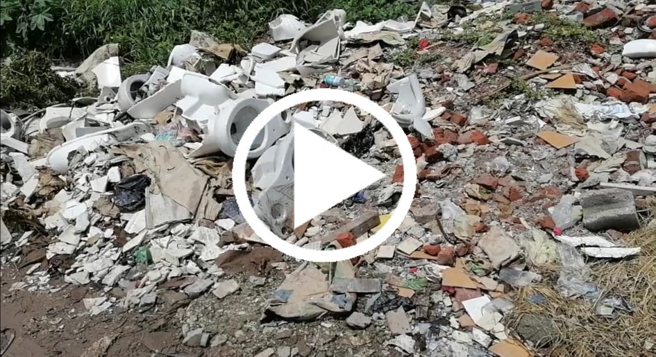 INSOPORTABLE EL BASURERO EN CALLE RAMÓN LÓPEZ VELARDE.