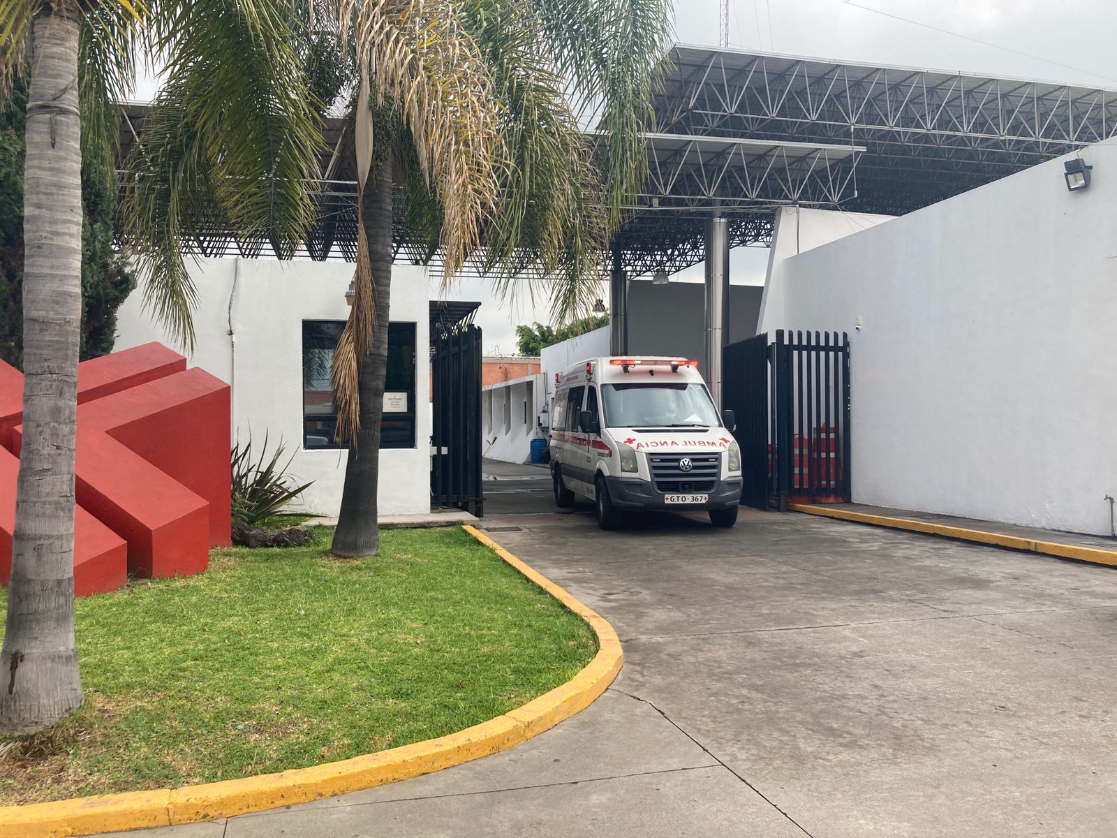 LESIONAN HOMBRE EN CARRETERA VALLE DE SANTIAGO A SALAMANCA.