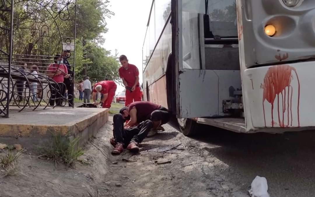CHÓFER ACUCHILLA A PASAJERO POR NO USAR EL CUBREBOCA EN NUEVO LEÓN.