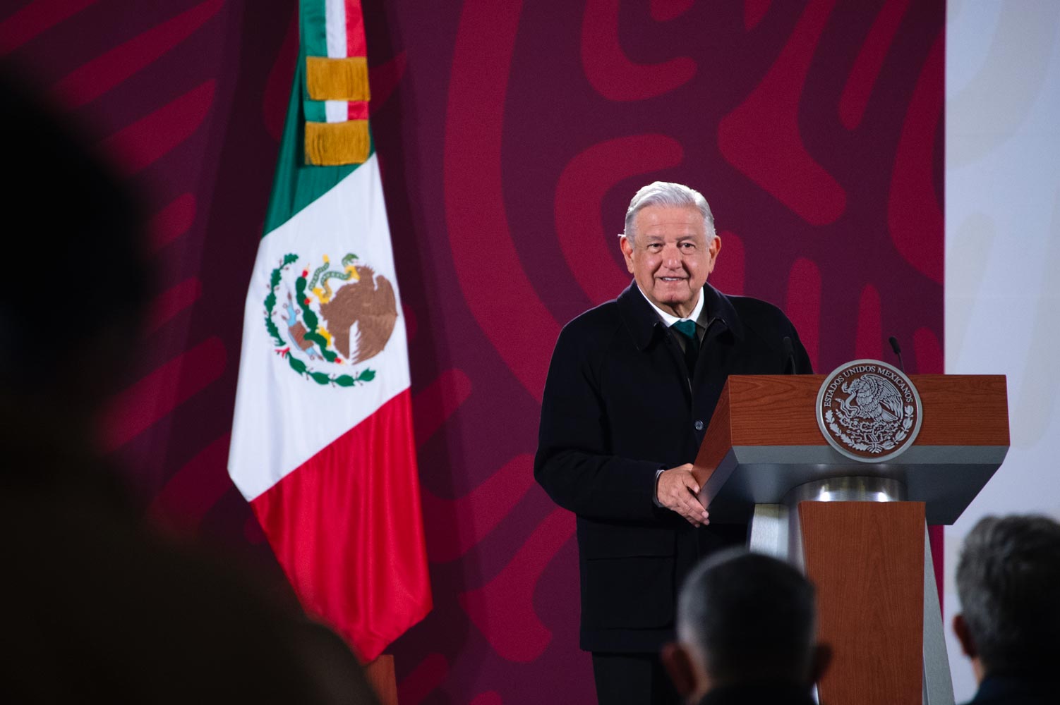 INSTITUTO PARA DEVOLVER AL PUEBLO LO ROBADO PAGARÁ PENSIONES A JUBILADOS DE LUZ Y FUERZA, ANUNCIA PRESIDENTE; SE HARÁ JUSTICIA, AFIRMA