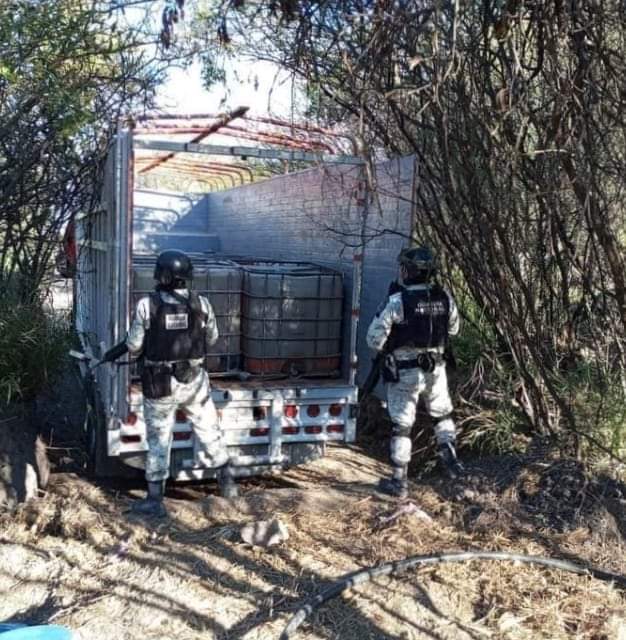 #Región 💥 DESCUBREN TOMA CLANDESTINA DE COMBUSTIBLE EN CORTAZAR Y 30 MIL LITROS DE HIDROCARBURO