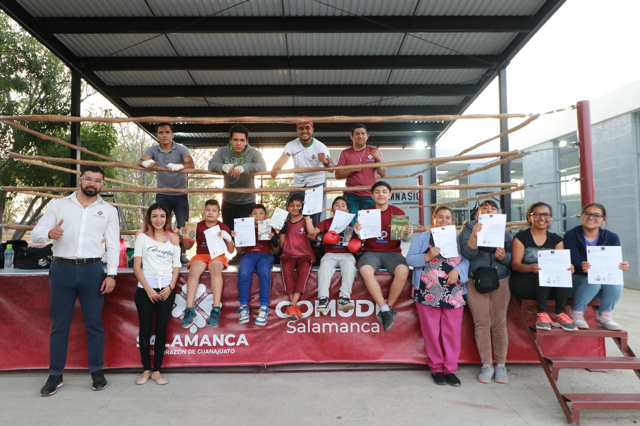 #Deportes FORTALECIENDO MENTES Y CUERPOS: ATLETAS DE BOX RECIBEN CHARLA SOBRE SUPERACIÓN DE TRAUMAS Y LIBROS PARA SU CRECIMIENTO PERSONAL