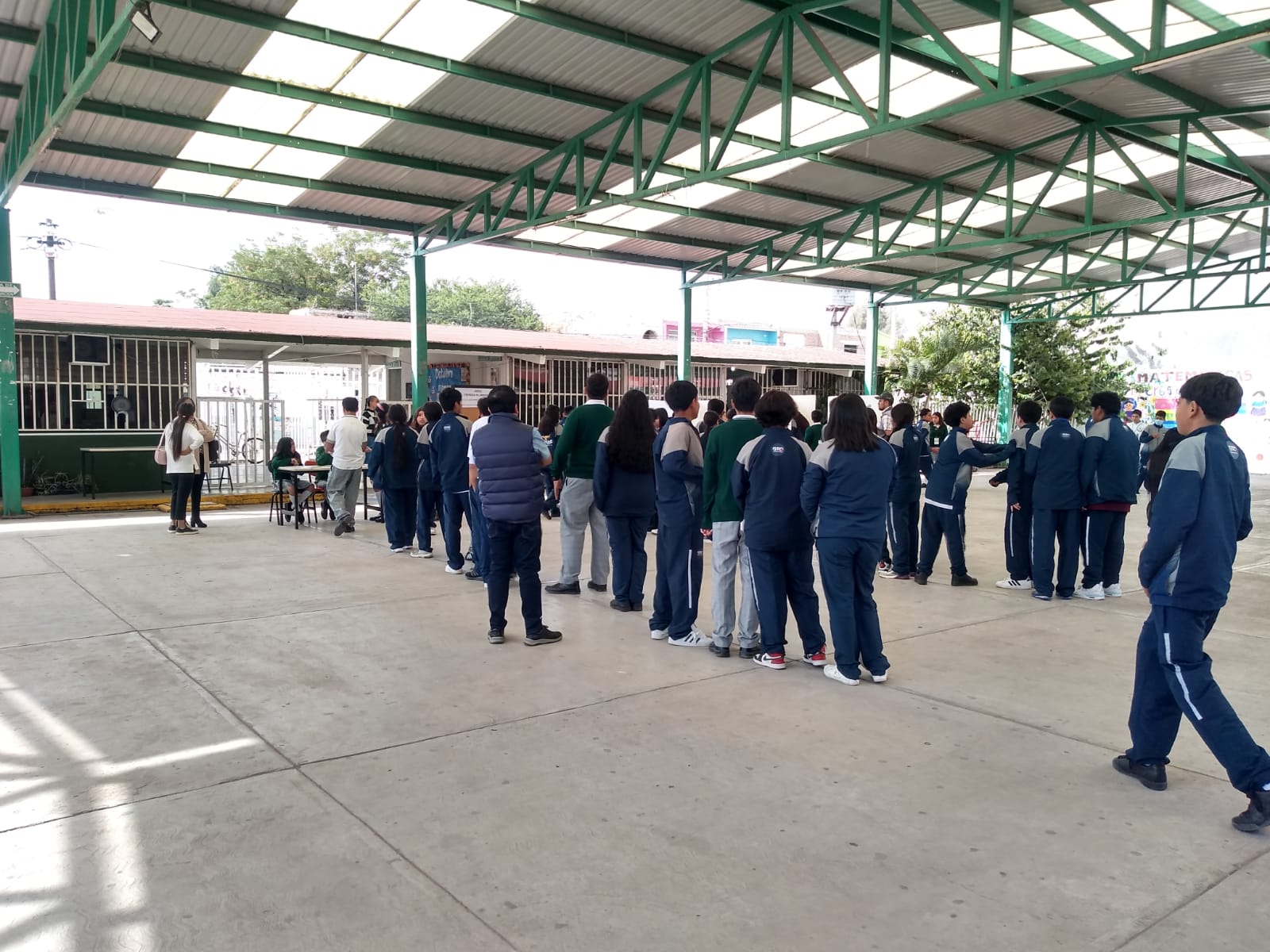 💥 FOMENTAN BECA RITA CETINA Y PROYECTOS DE MEJORA EN SECUNDARIA DE VILLAGRÁN
