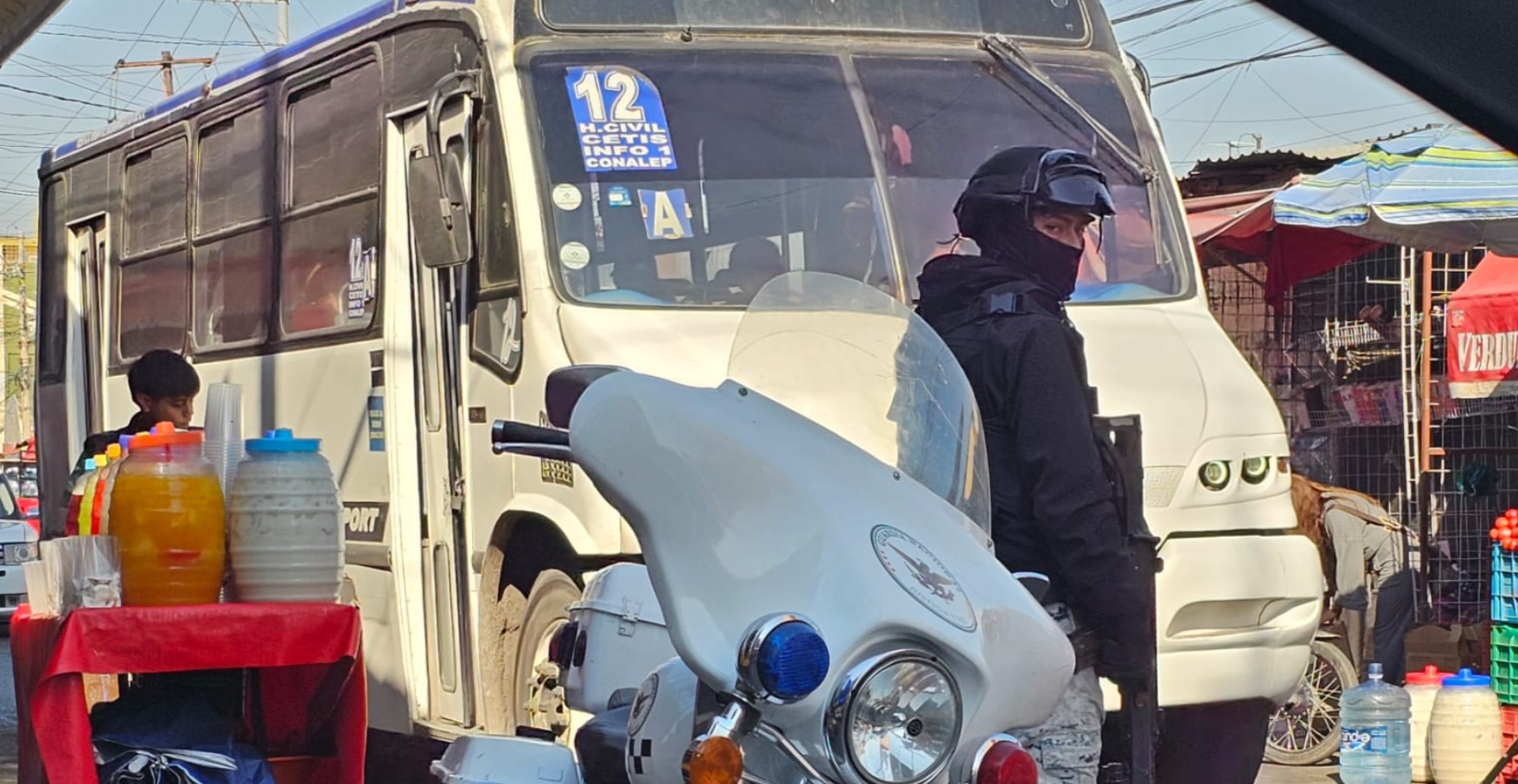 EN SALAMANCA, ELEMENTOS DE GUARDIA NACIONAL RESGUARDAN EL MERCADO TOMASA ESTEVES