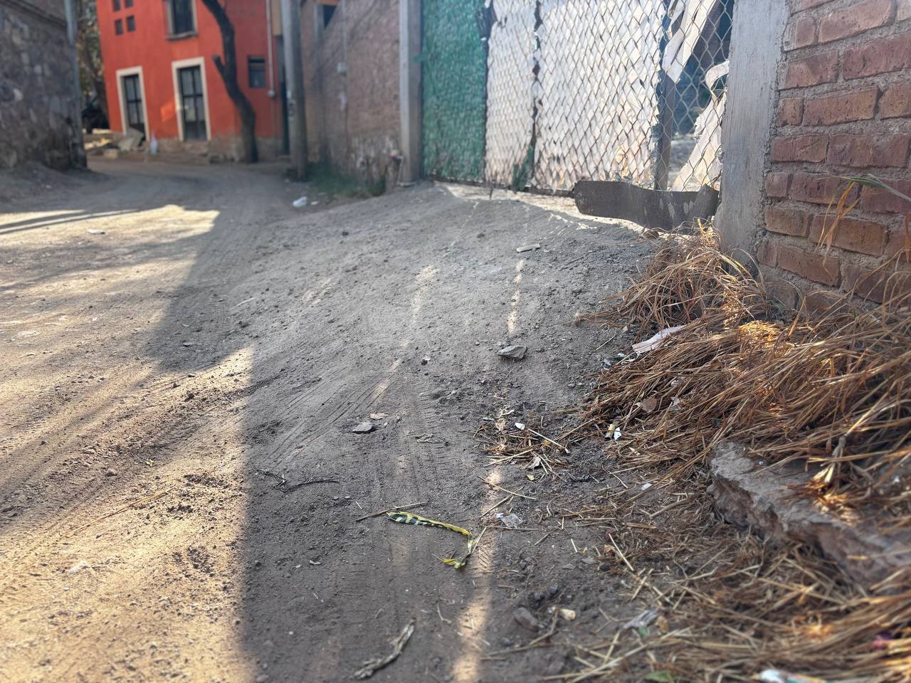 RIÑA TERMINA EN TRAGEDIA: UN JOVEN MUERE Y UNA MENOR QUEDA GRAVEMENTE HERIDA EN GUANAJUATO CAPITAL