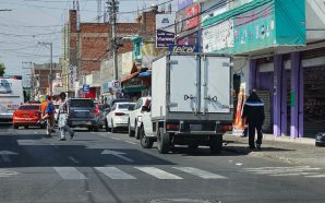 FALTA DE RESPETO A SEÑALAMIENTOS VIALES GENERA CAOS EN ZONA…