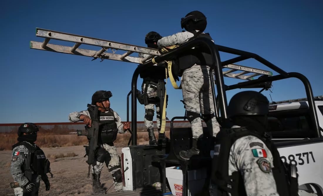 🚨🚨 DECOMISAN ESCALERAS UTILIZADAS PARA CRUZAR LA FRONTERA DE SONORA Y EEUU