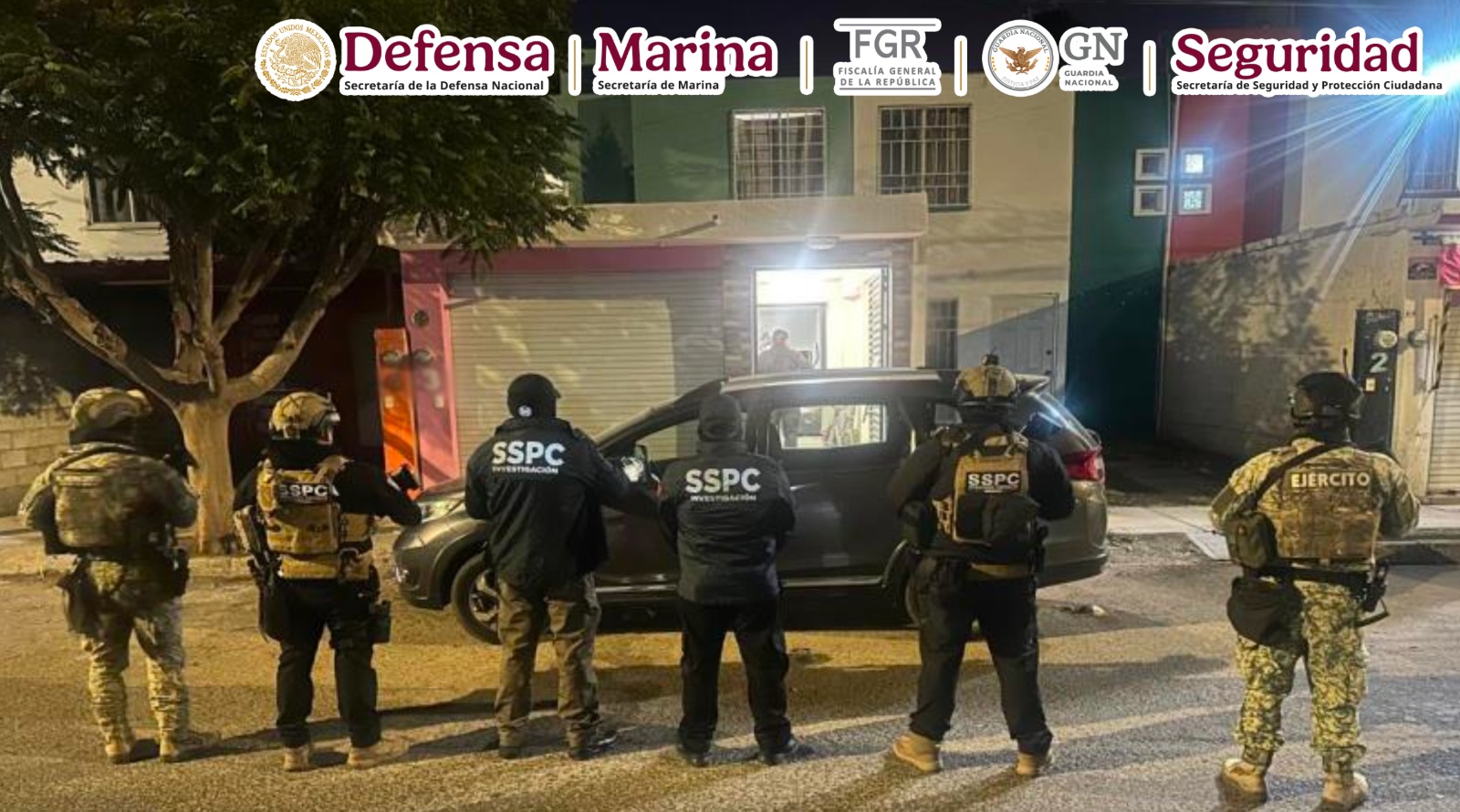 #Estatal DETIENEN A 8 SUJETOS VINCULADOS A UNA CÉLULA DELICTIVA QUE OPERABA EN QUERÉTARO Y GUANAJUATO