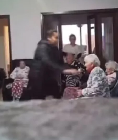#Nacional ABUSO EN ASILO DE SAN LUIS POTOSÍ DESATA INDIGNACIÓN NACIONAL: CUIDADORAS GOLPEABAN Y HUMILLABAN A ABUELITOS