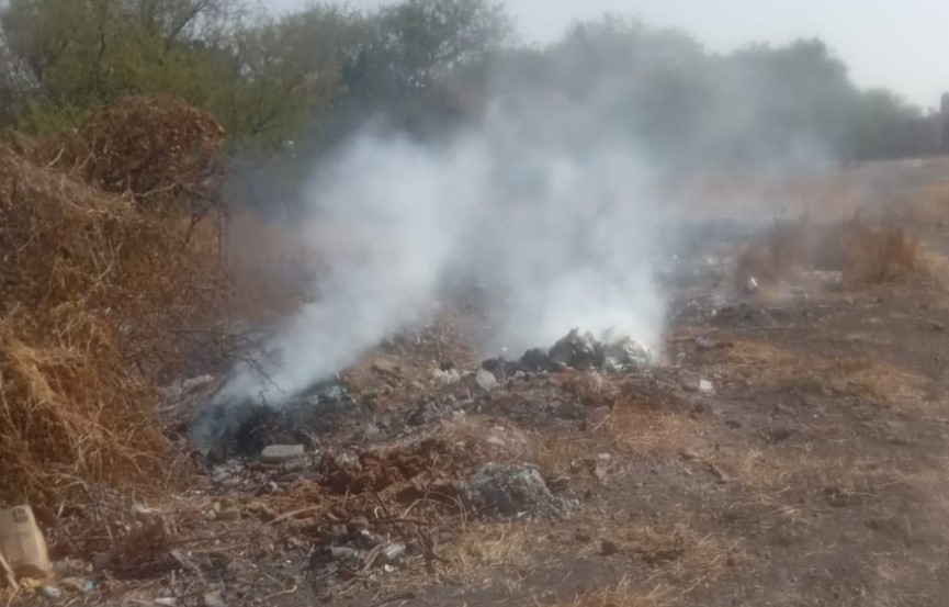 #Salamanca QUEMA DE BASURA EN URUÉTARO GENERA MALESTAR E INDIGNACIÓN ENTRE VECINOS