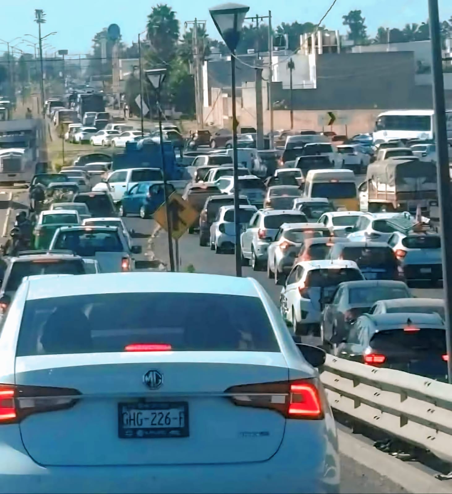 SE SUSPENDEN PERMISOS INMOBILIARIOS EN LA ZONA PONIENTE HASTA AMPLIACIÓN DEL PUENTE CAMINO A MANCERA  