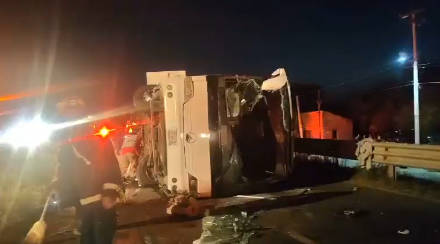 #Nacional 11 PERSONAS SIN VIDA Y 17 MÁS LESIONADAS TRAS ACCIDENTE VIAL EN NUEVO LEÓN