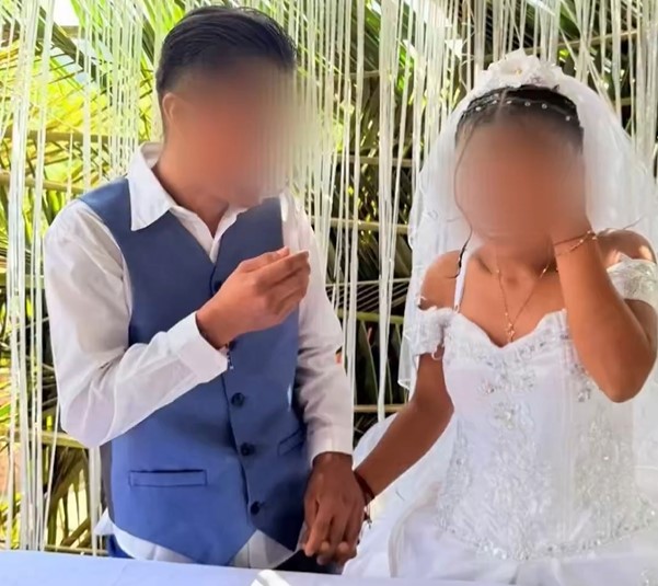 #Nacional #Oaxaca POLÉMICA POR BODA ENTRE MENORES EN COMUNIDAD INDÍGENA; CELEBRAN CON ALCOHOL Y BAILE TRADICIONAL