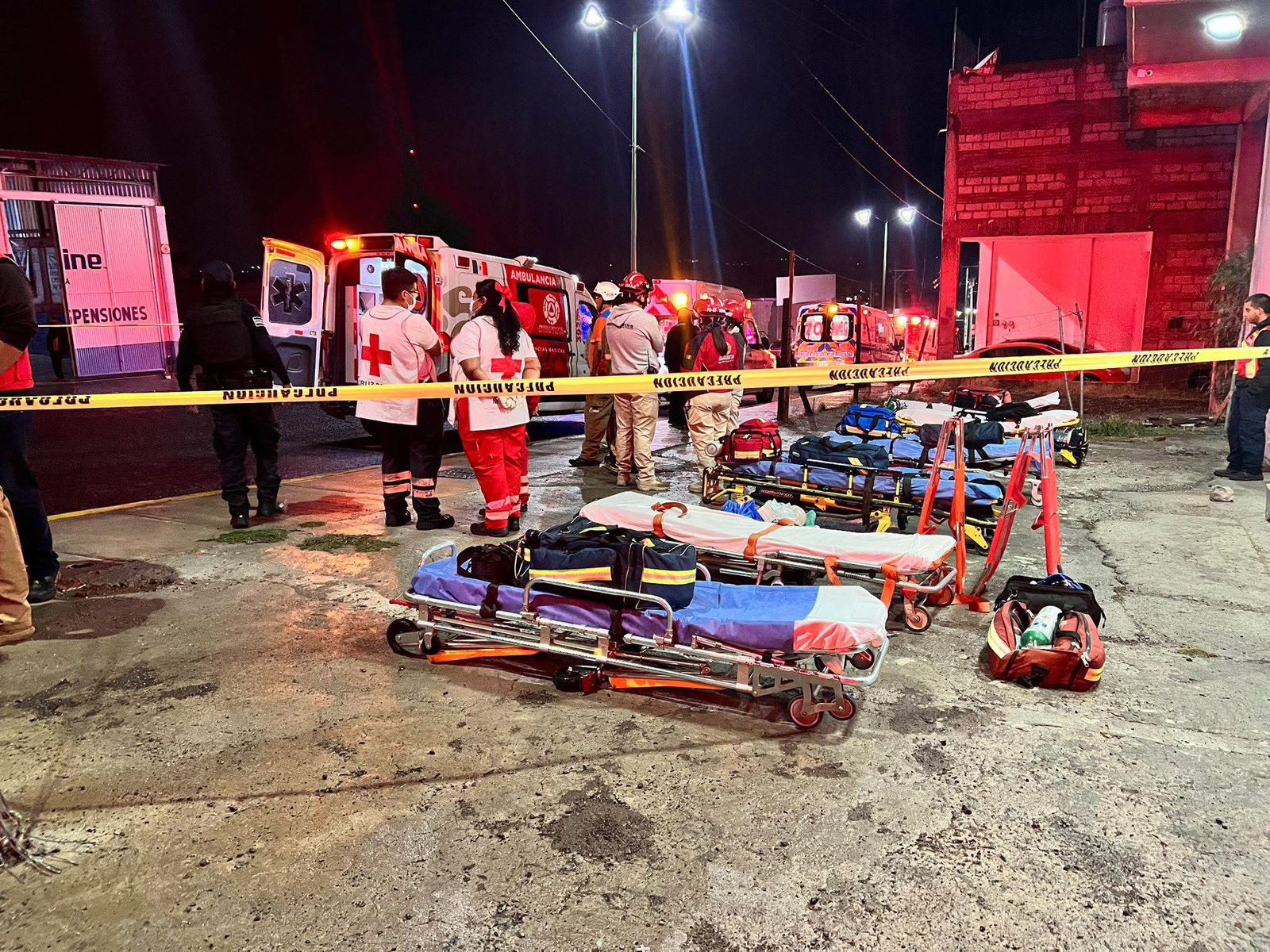 🔴🚨TRAGEDIA EN SAN JOSÉ ITURBIDE: INCENDIO EN “ANEXO” DEJA 12 MUERTOS Y VARIOS HERIDOS