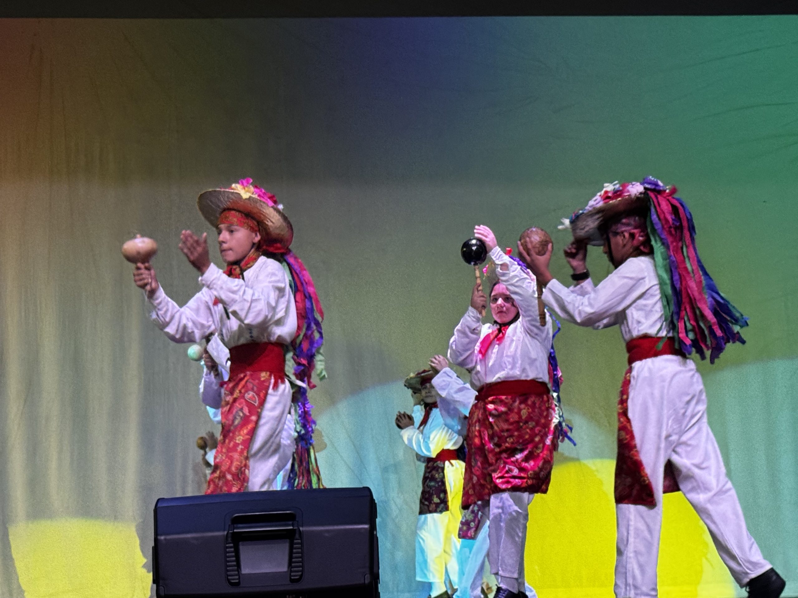#Salamanca #Irapuato #Valle LA ZONA 503 BRILLA CON TALENTO: 27 ESCUELAS UNEN VOCES, DANZAS Y ESCENAS EN UNA MUESTRA CULTURAL INOLVIDABLE