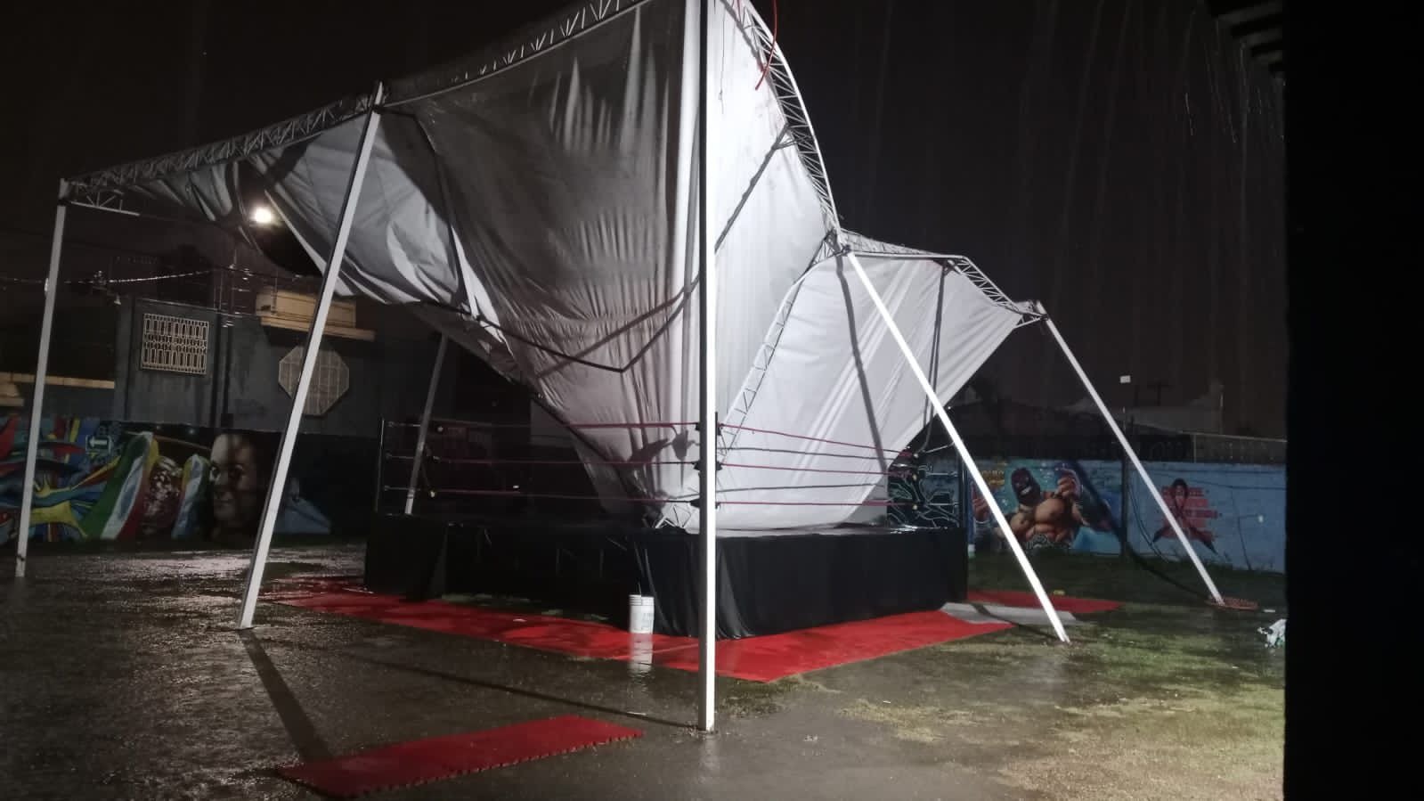 #Salamanca FUERTE TROMBA DEJA DAÑOS SEVEROS EN ARENA DE LUCHA LIBRE