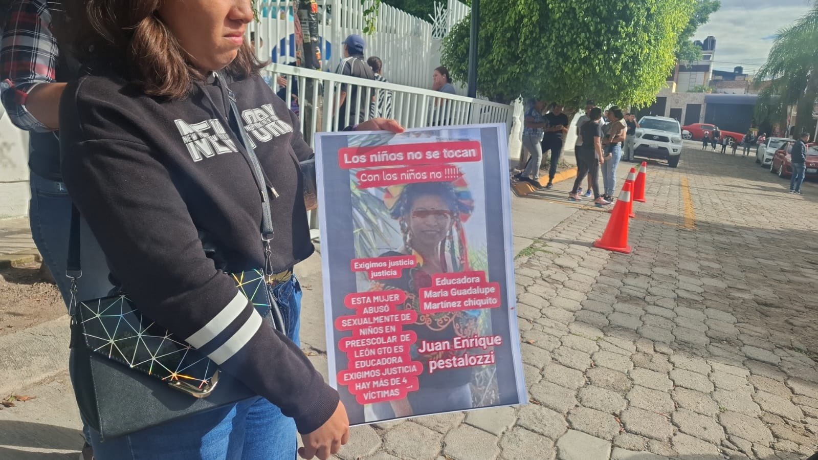 Remueven de su cargo a profesora acusada de presunto abuso en preescolar de León. Directora también fue destituida