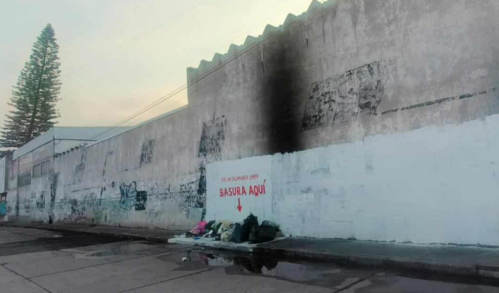 #Salamanca Vecinos de calle Xolotl denuncian tiradero de basura por riesgos a la salud