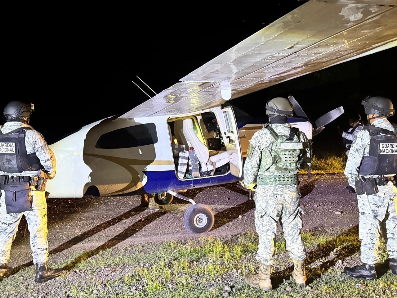 #Nacional García Harfuch aclara detención de aeronave con droga en Colima. No provenían de El Salvador, comenta Bukele
