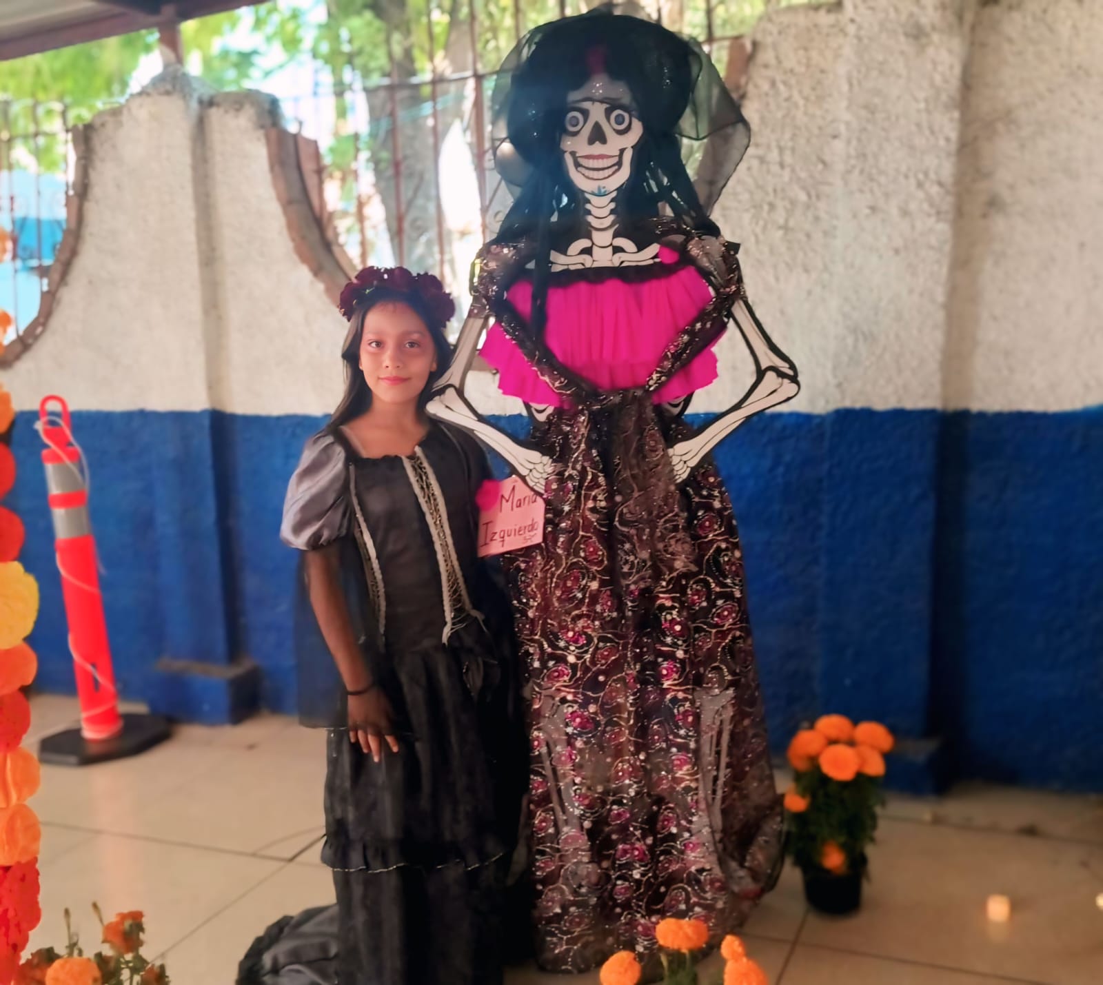 Escuelas de #Salamanca mantienen viva la tradición del Día de Muertos con concursos de catrinas y catrines