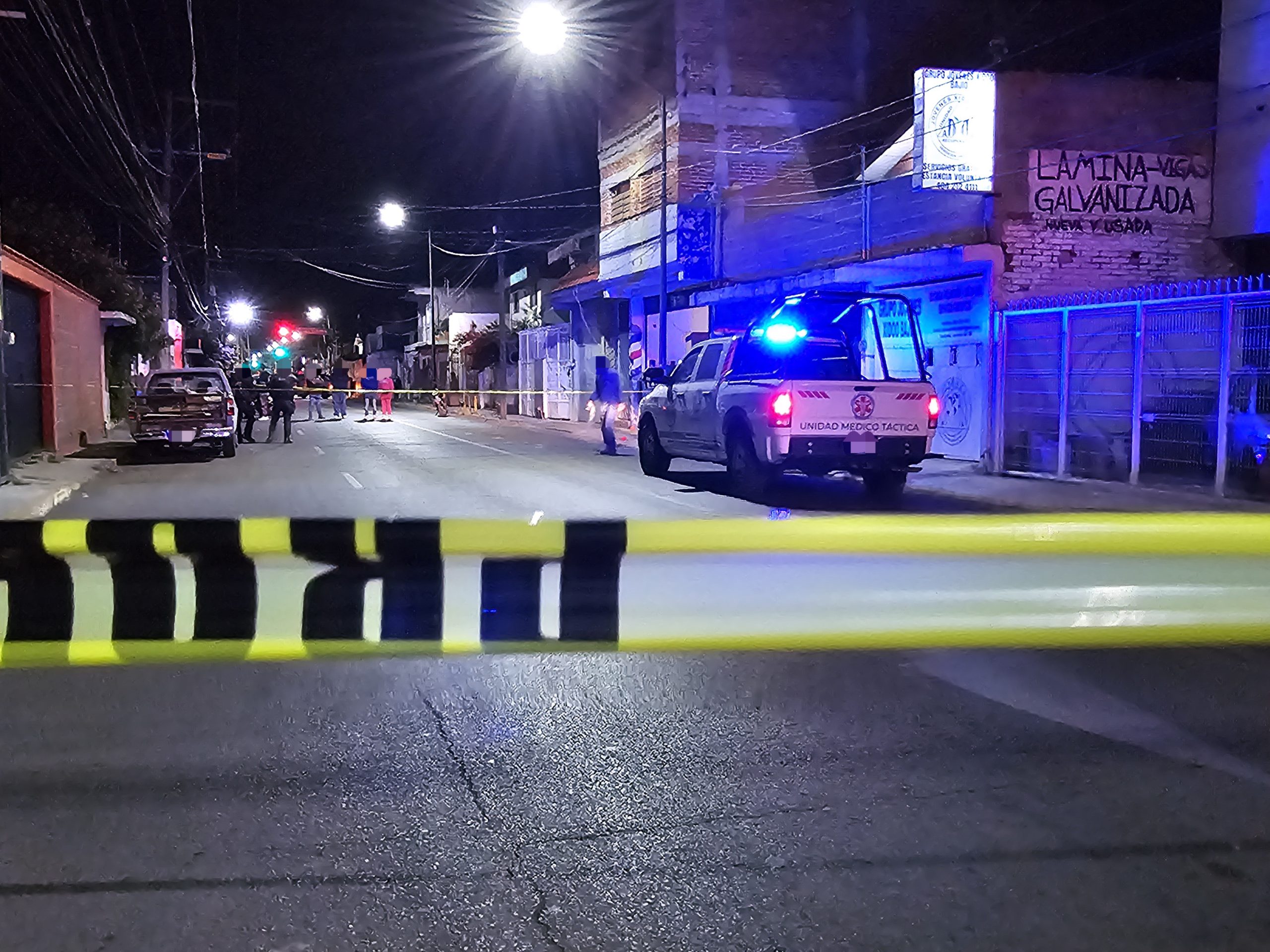 💥 ¡Violencia no cesa en Salamanca! Balean anexo y dejan a 4 hombres lesionados 