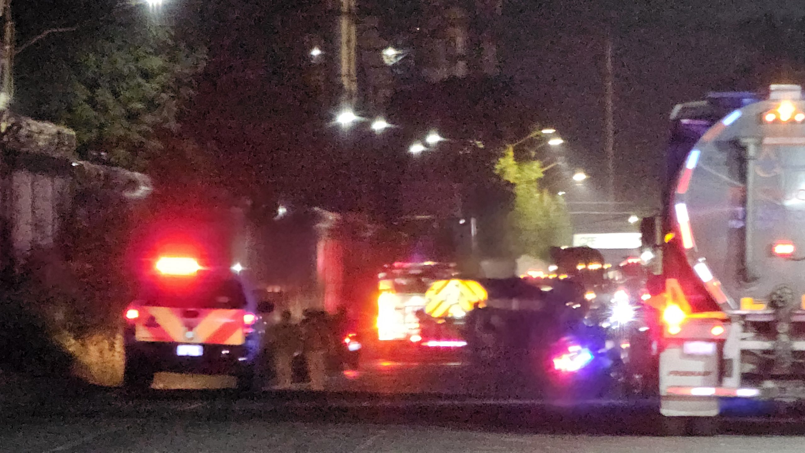 🔴 Se registra ataque armado contra una pipa cerca de la Puerta 5 de PEMEX #Salamanca #Policíaca