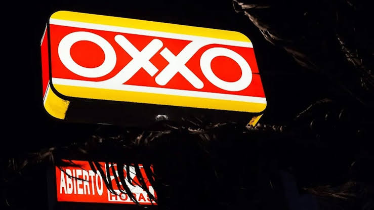 Se registra asalto a mano armada en Oxxo de la Carretera Federal #43 #Salamanca #Policíaca 