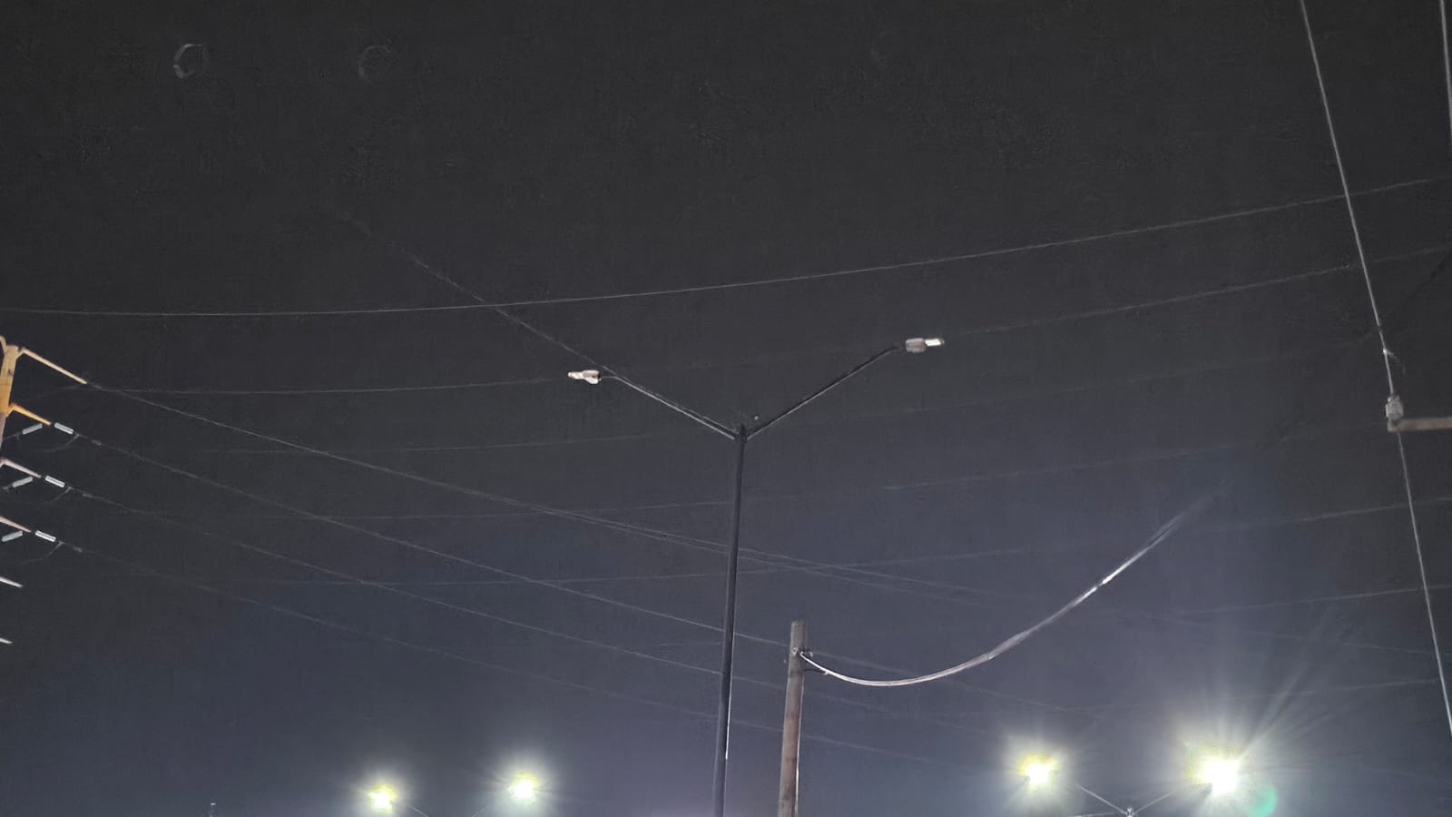 #Salamanca Falla en el alumbrado público del bulevar Clouthier genera inseguridad