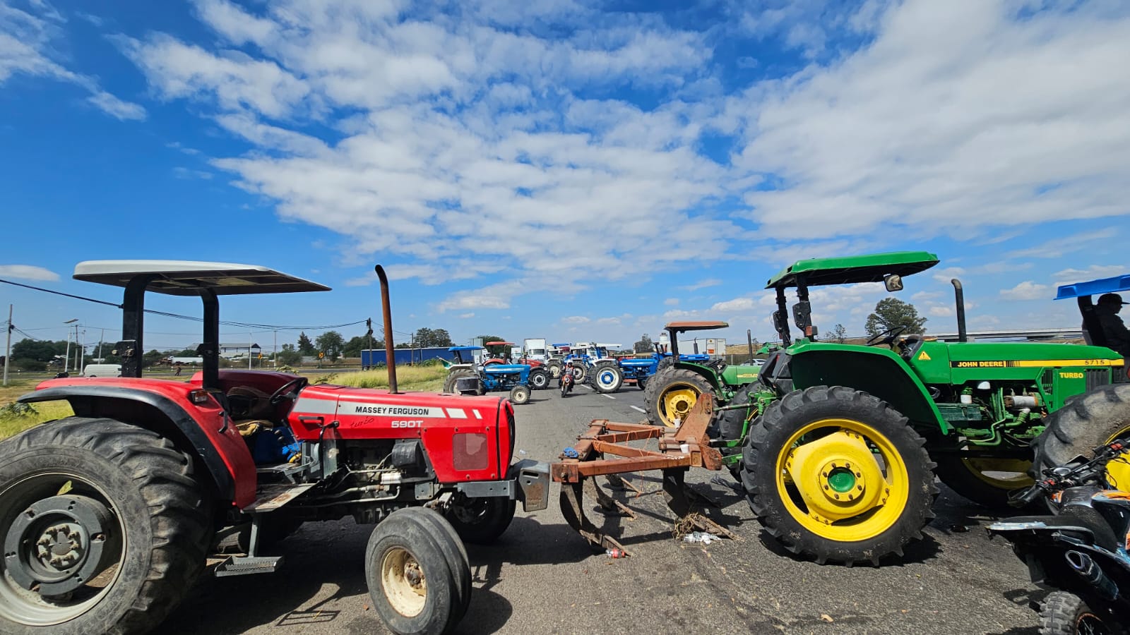 #Nacional Agricultores advierten bloqueos si no hay solución para la venta del maíz