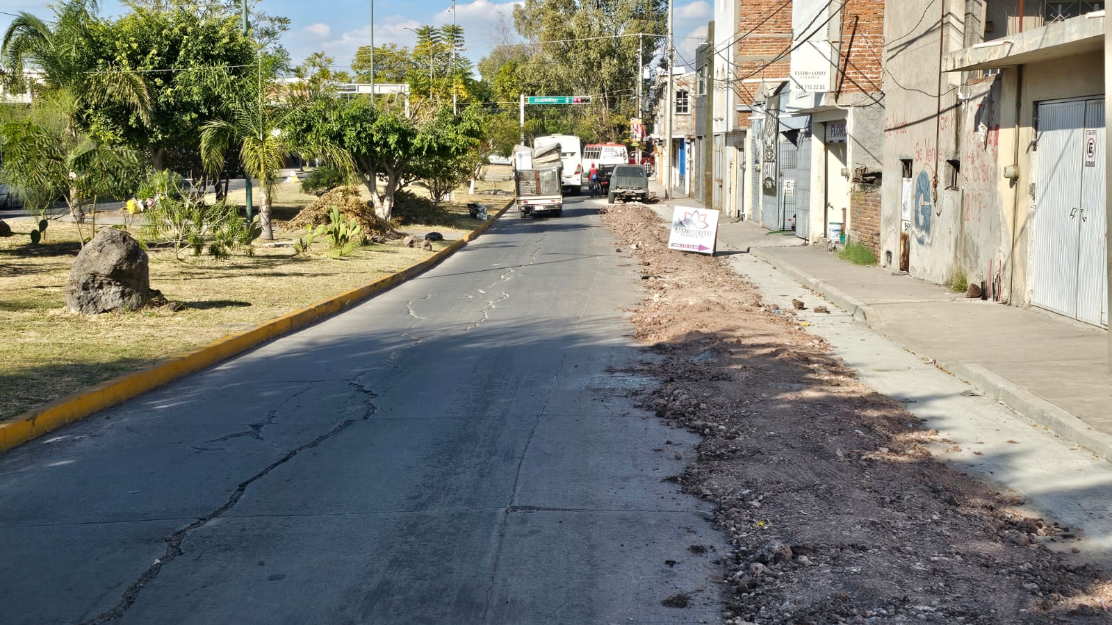 #Salamanca Vecinos denuncian obra “sin pies ni cabeza” en la calle Sol, afectando estacionamiento y negocios